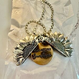 PLUNDER “You are my sunshine” Silver Long Casual Summer Necklace